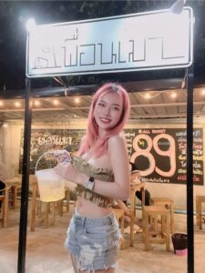 มีนา เอวดี ย้อมสี 4