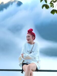 มีนา เอวดี ย้อมสี 6