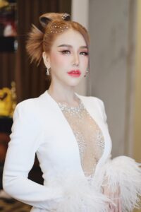 อามมี่ แม็กซิม อามมี่ แม็กซิม