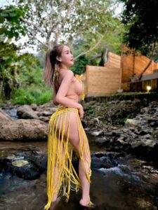 อามมี่ แม็กซิม อามมี่ แม็กซิม