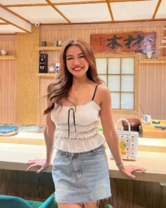 ปลายฟ้า วราหะ