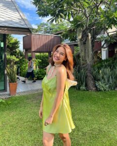 ปลายฟ้า วราหะ