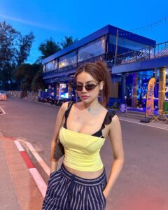 ปลายฟ้า วราหะ