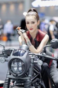 น้องบัว สีทอง